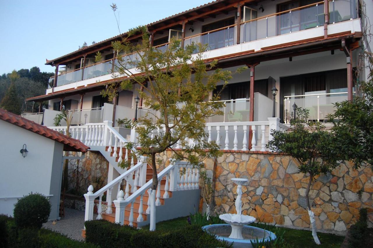 Hotel Ramosaco, Radhime, Vlore Bagian luar foto