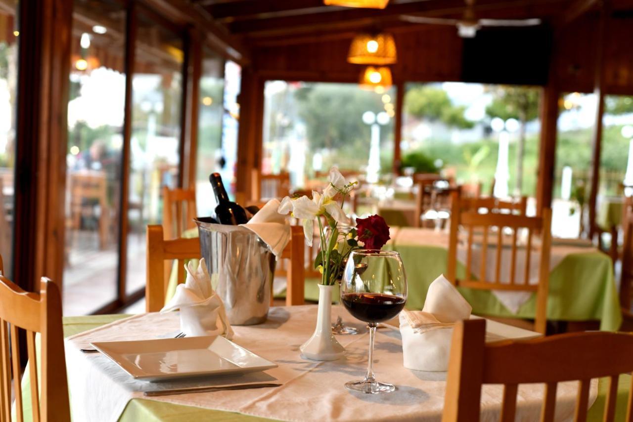 Hotel Ramosaco, Radhime, Vlore Bagian luar foto