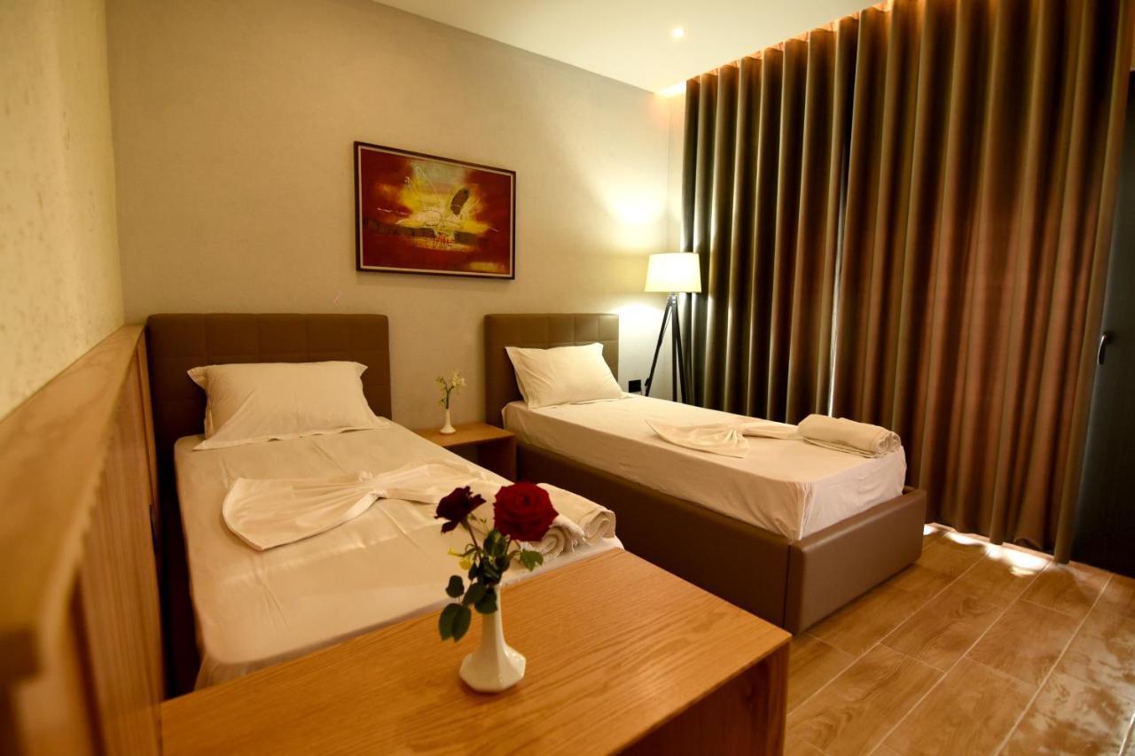Hotel Ramosaco, Radhime, Vlore Bagian luar foto