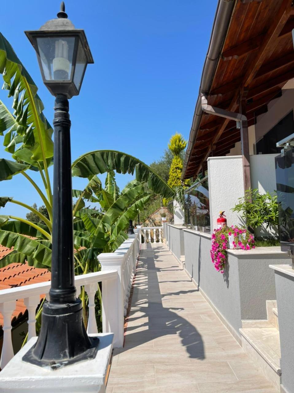 Hotel Ramosaco, Radhime, Vlore Bagian luar foto