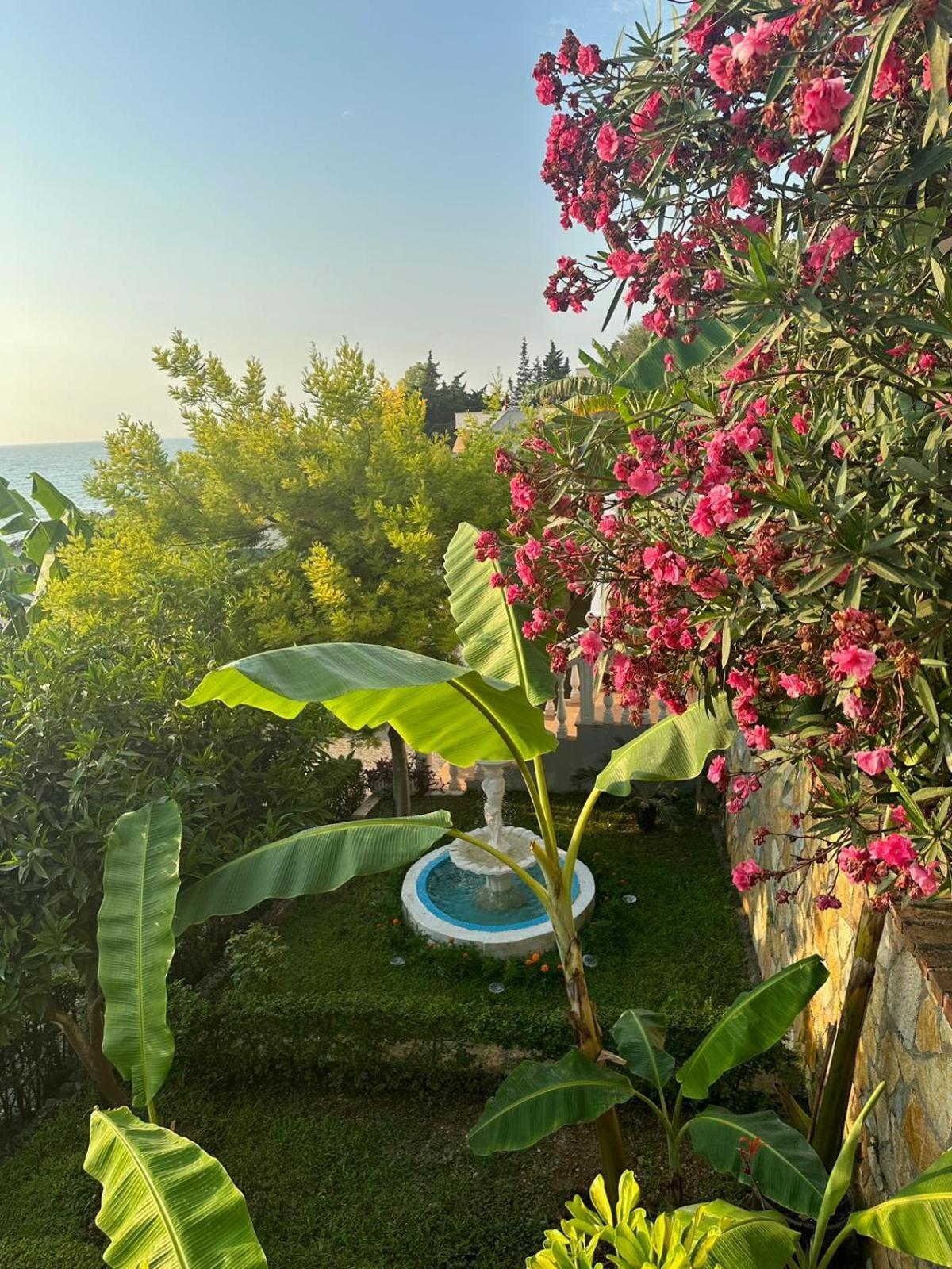Hotel Ramosaco, Radhime, Vlore Bagian luar foto
