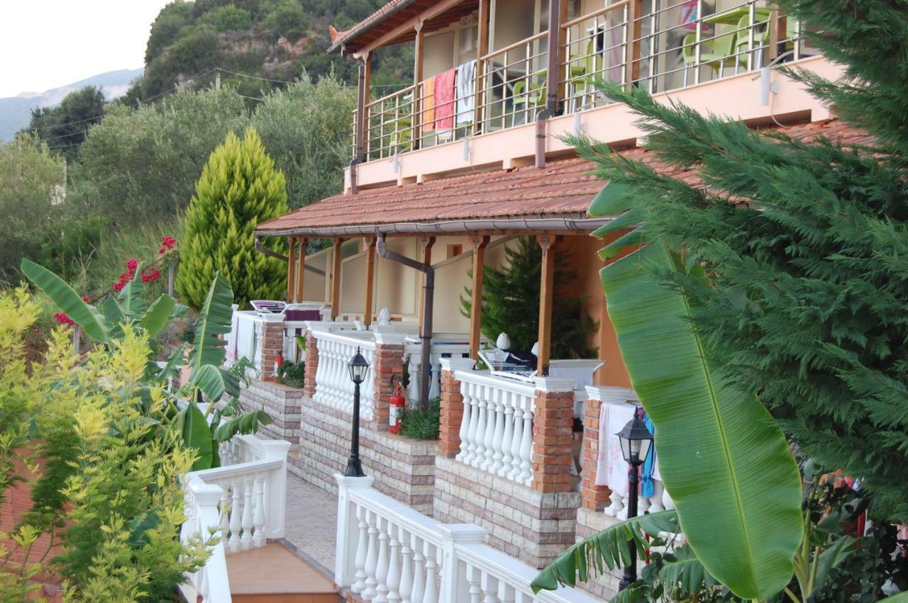 Hotel Ramosaco, Radhime, Vlore Bagian luar foto