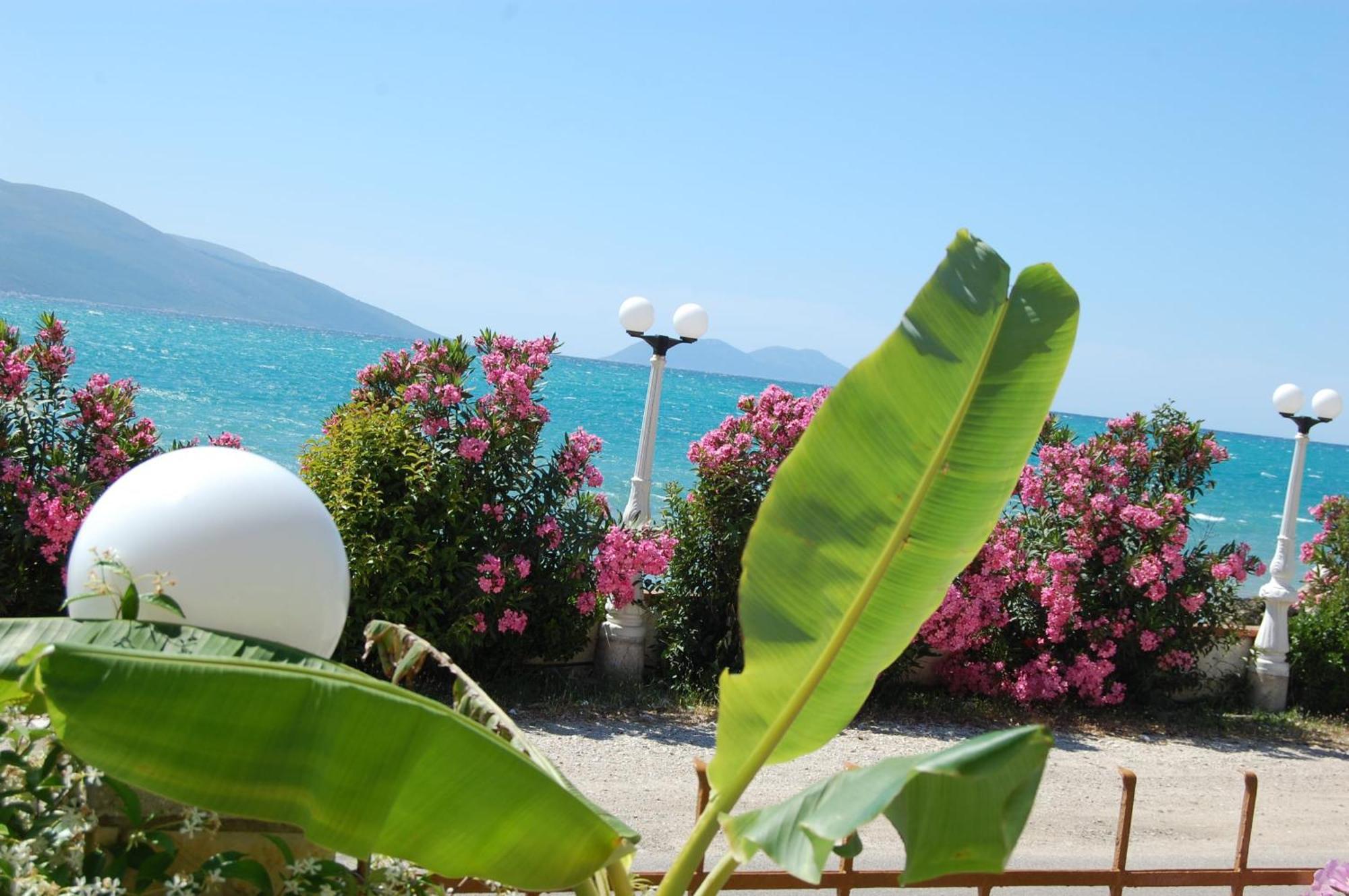 Hotel Ramosaco, Radhime, Vlore Bagian luar foto